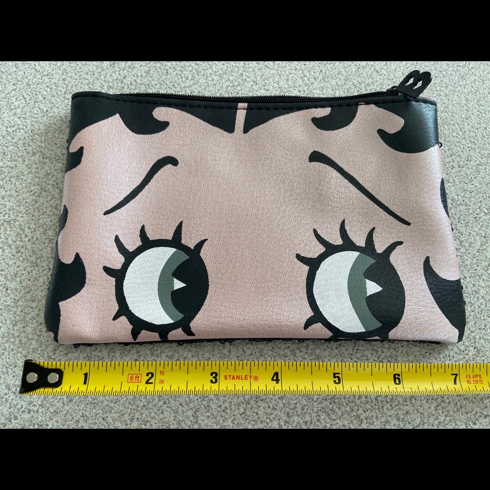 Ipsy cosmetic bag - Betty Boop